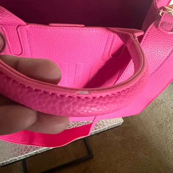 HOUSE OF REHAB  BLACK OWNED Pink FAUX LEATHER PEBBLE MEDIUM tote - Picture 8 of 17